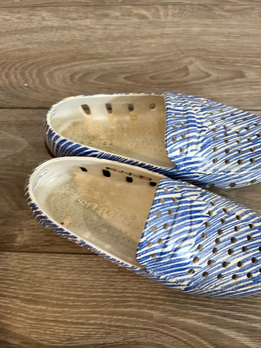 Floafers Crayola 2 Kids Slip On Water Casual Shoes in Blue and White